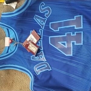 Dirk nowitzki number 41 throwback Mitchell and and ness Jersey